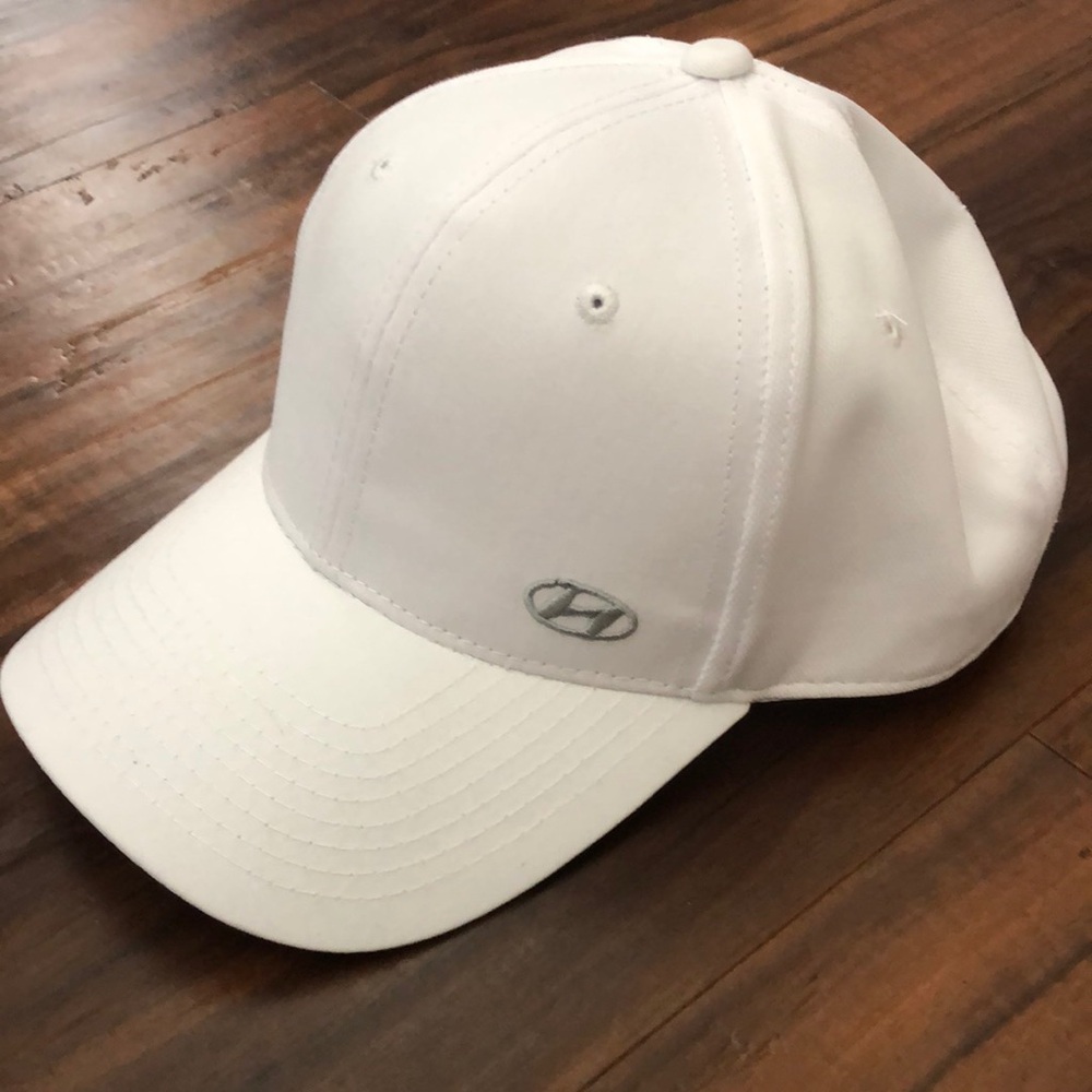 New Hyundai hat  SnapBack